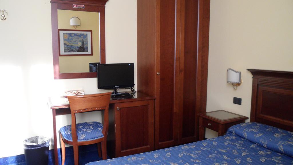Alloggi Marinella Velence Kültér fotó