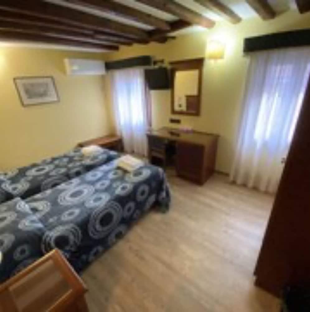 Alloggi Marinella Velence Kültér fotó