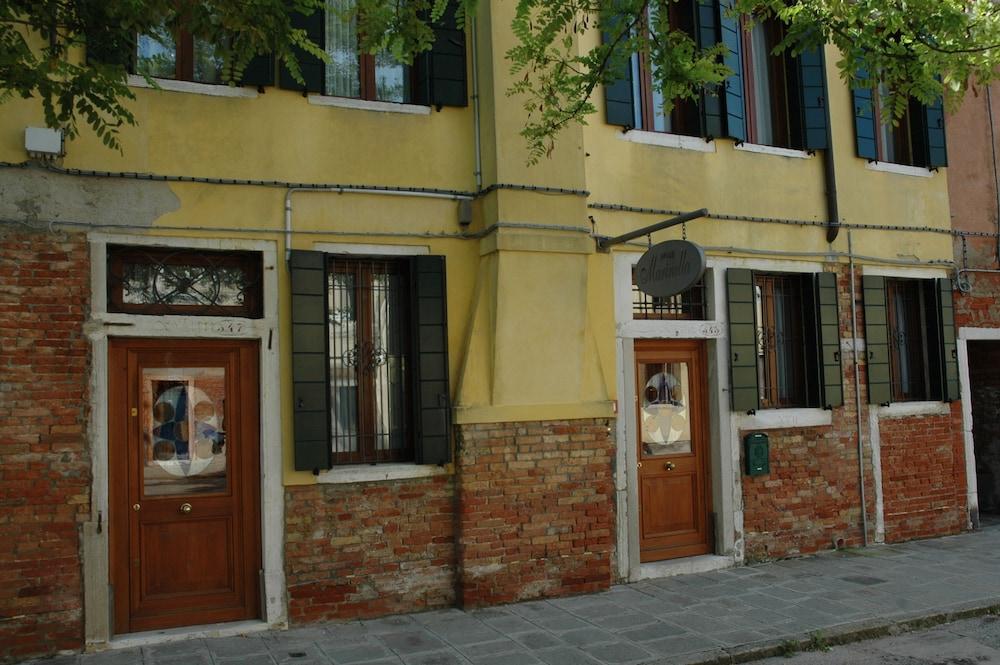 Alloggi Marinella Velence Kültér fotó